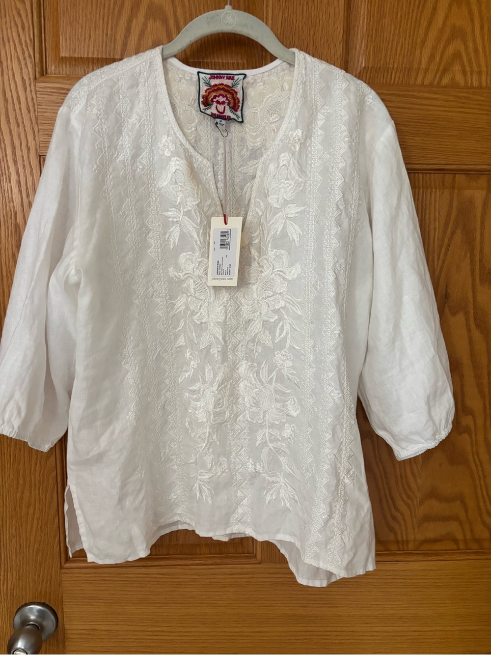 Johnny Was Camille Linen Blouse M White Embroidered Split Neck NWT $198